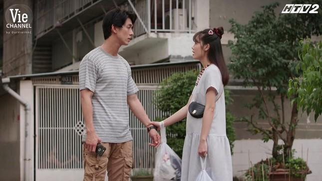 Trinh tìm mọi cách níu kéo, thậm chí gọi Dư là &quot;đồ ích kỷ&quot; dù biết trái tim anh chưa từng hướng về mình.