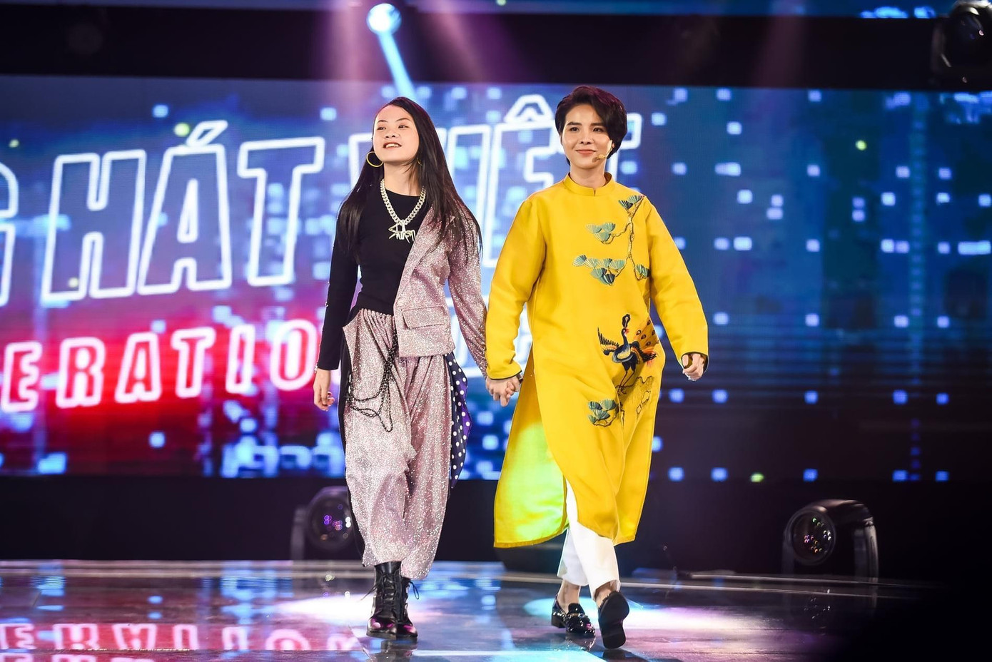 Trâm Anh và huấn luyện viên Vũ Cát Tường tại The Voice Kids 2021