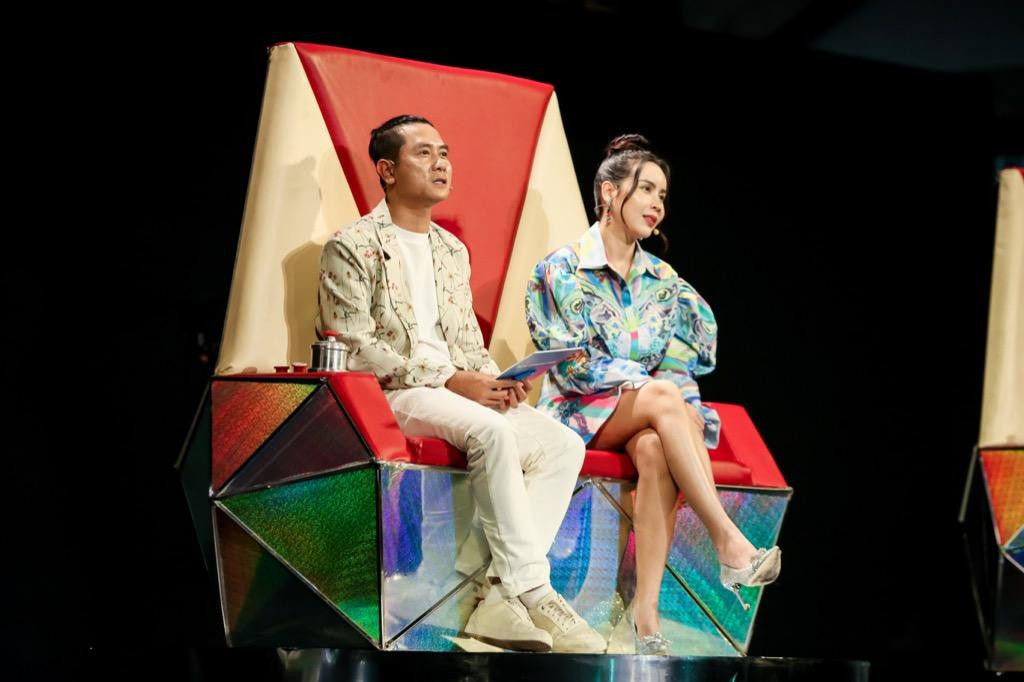 HLV Hồ Hoài Anh - Lưu Hương Giang HLV Hồ Hoài Anh - Lưu Hương Giang