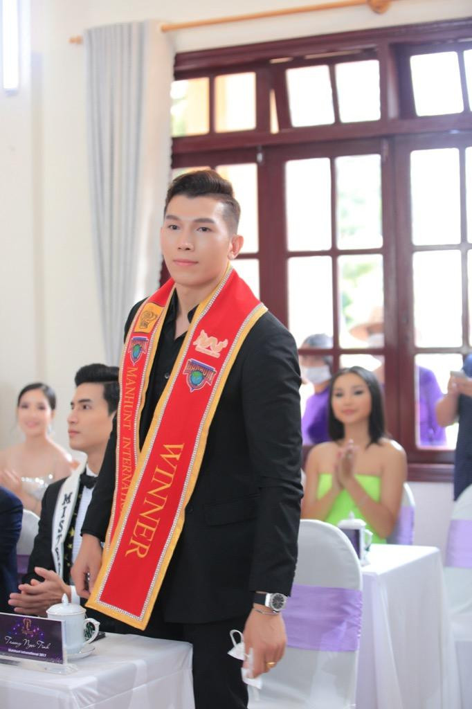 Manhunt International 2017 - Ngọc Tình Manhunt International 2017 - Ngọc Tình