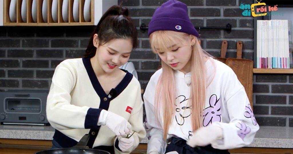 Hyojung và Seunghee của OH MY GIRL