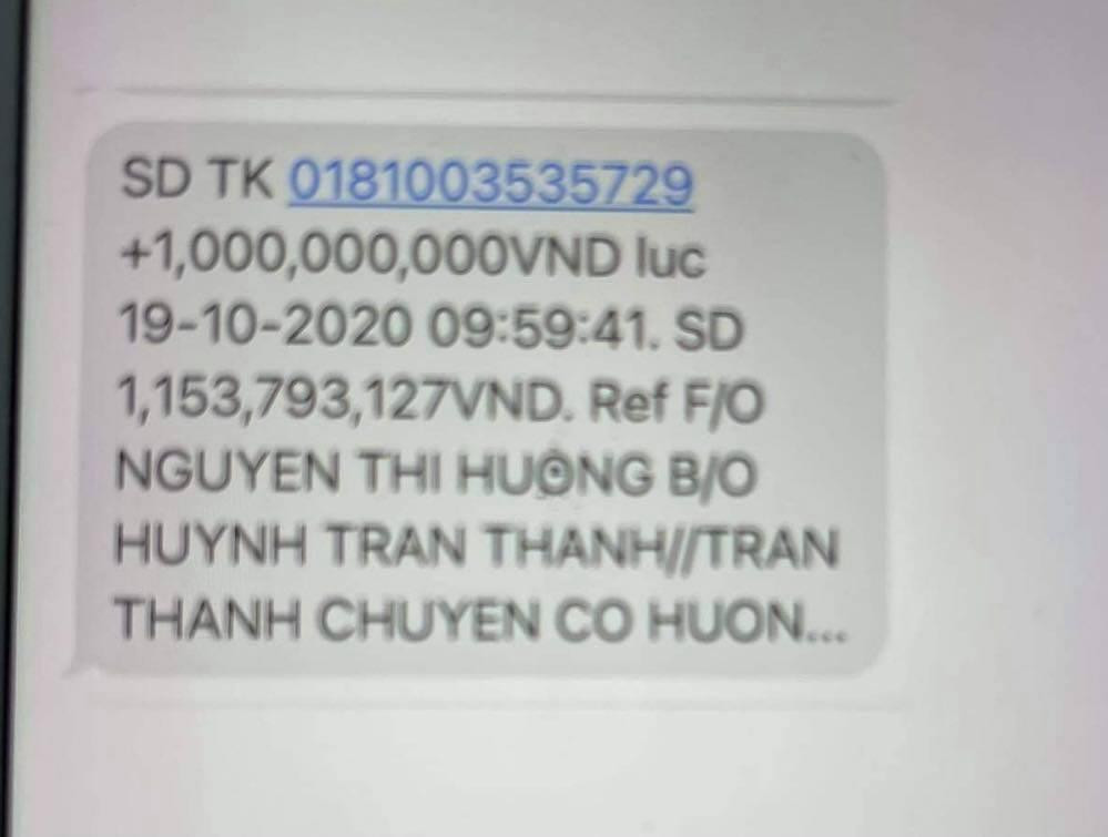 Vào 19/10/2020, Trấn Thành chuyển cho cô Ngọc Hương 1 tỷ đồng Vào 19/10/2020, Trấn Thành chuyển cho cô Ngọc Hương 1 tỷ đồng