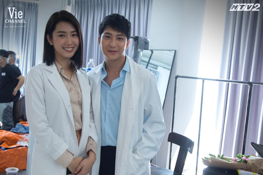 Thuý Ngân và B Trần Thuý Ngân và B Trần