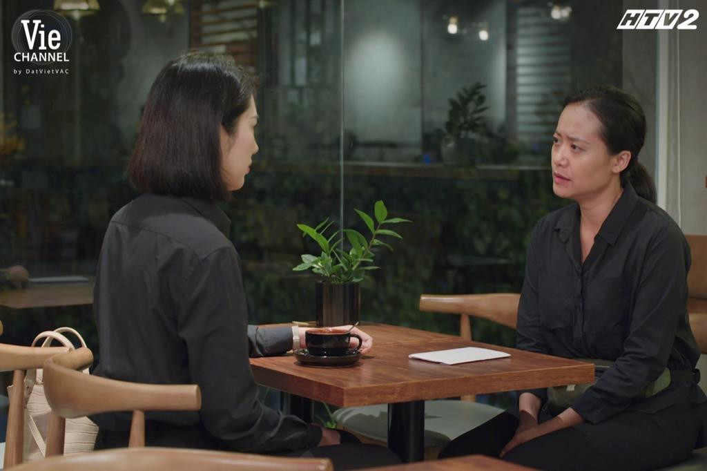 Thuý Ngân và Hồng Ánh trong tập 3. Thuý Ngân và Hồng Ánh trong tập 3.