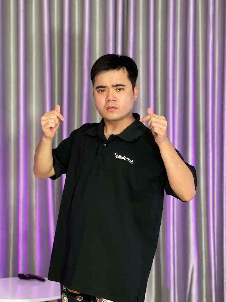 Hot TikToker Bông Tím