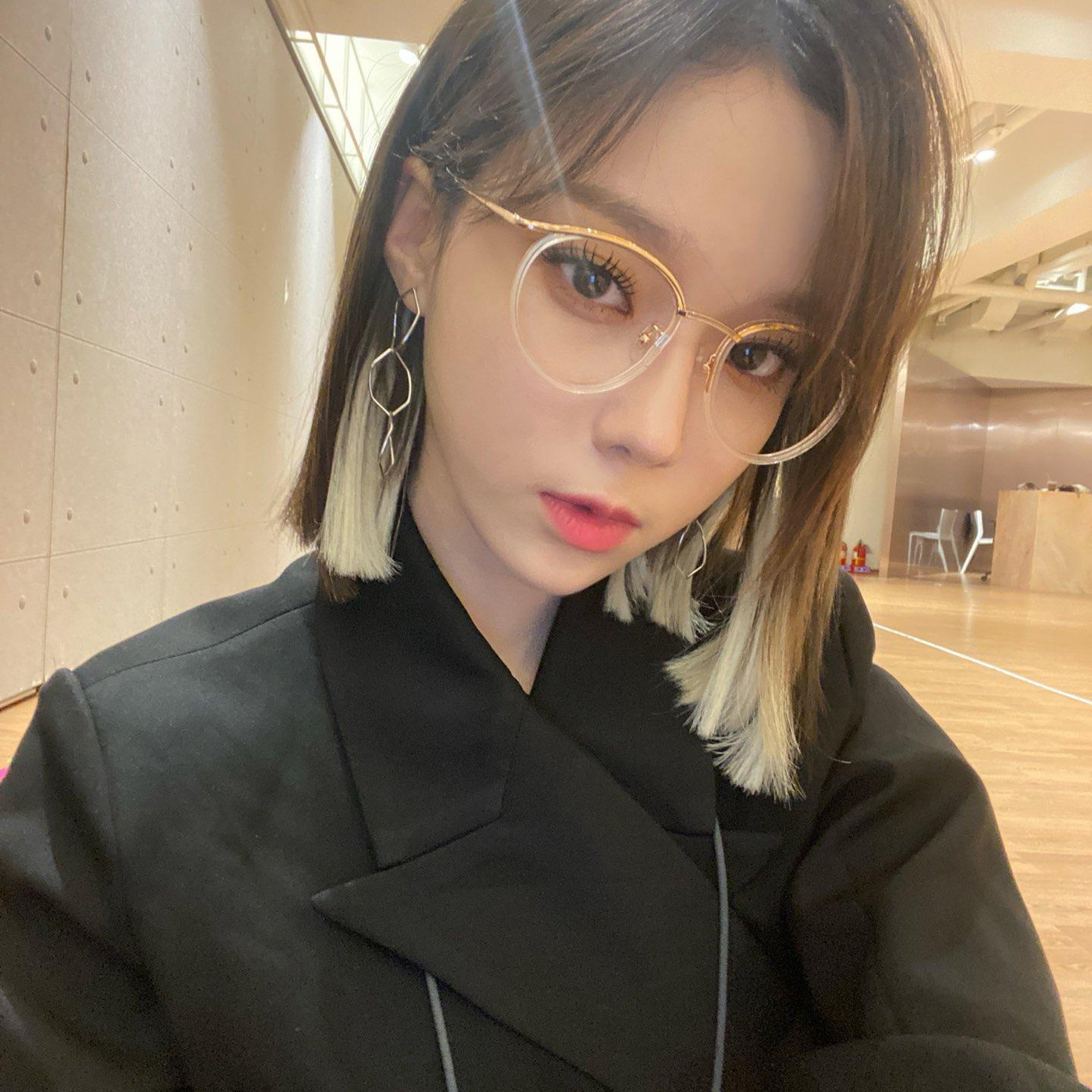 Cây hút fan Winter khiến fan không thể rời mắt Cây hút fan Winter khiến fan không thể rời mắt