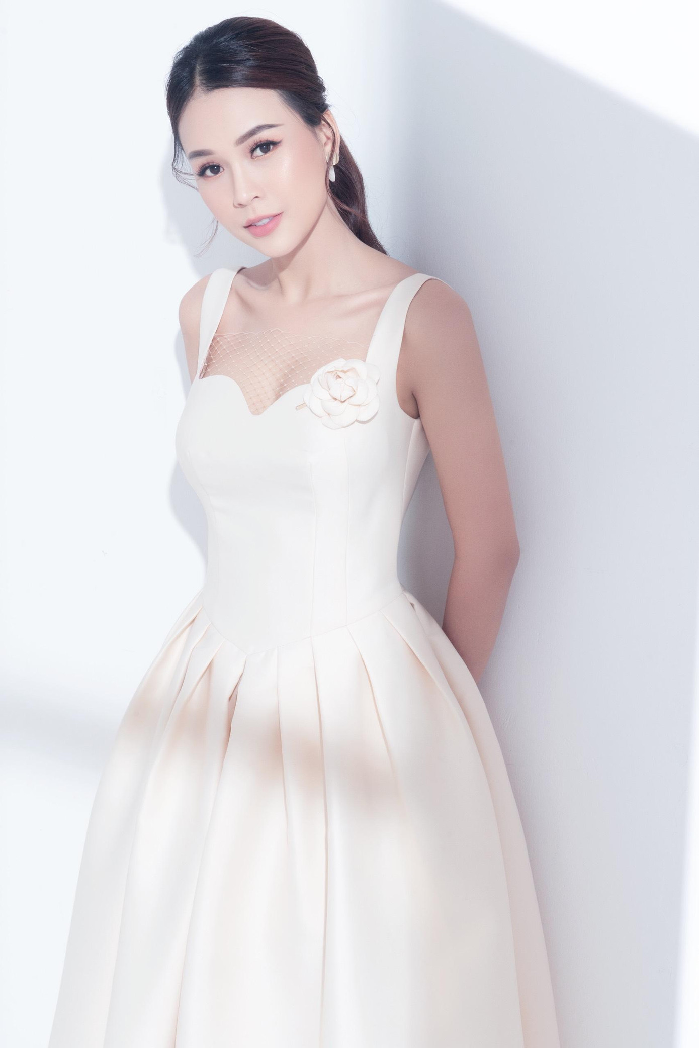 Với kinh nghiệm dẫn dắt nhiều show truyền hình, Sam được kỳ vọng sẽ chinh phục được cả các bé và phụ huynh.