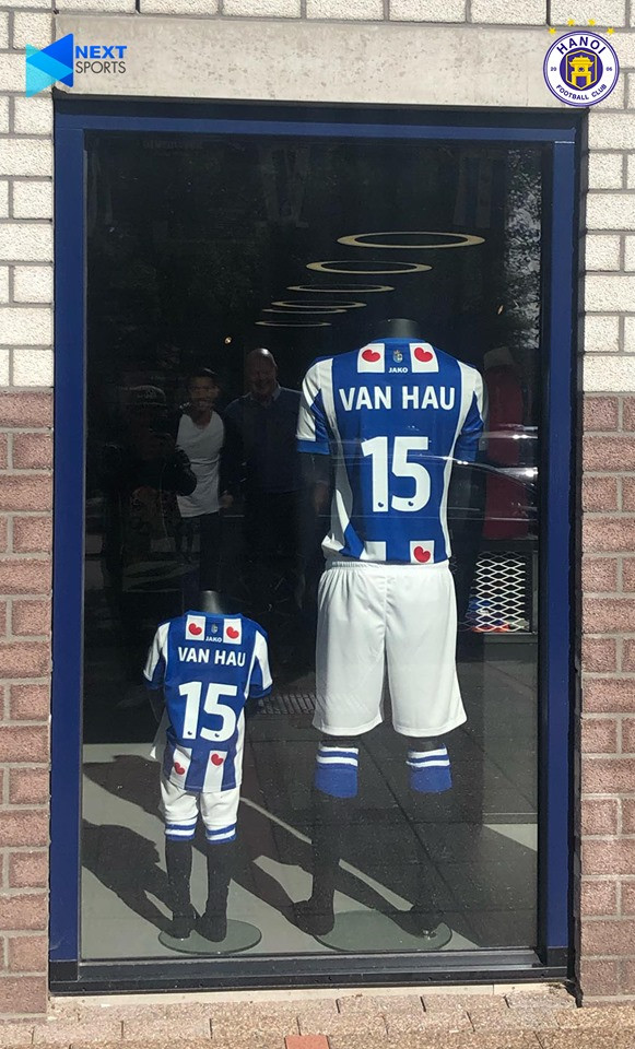 Văn Hậu được trang bị 'tận răng' ở SC Heerenveen ảnh 4