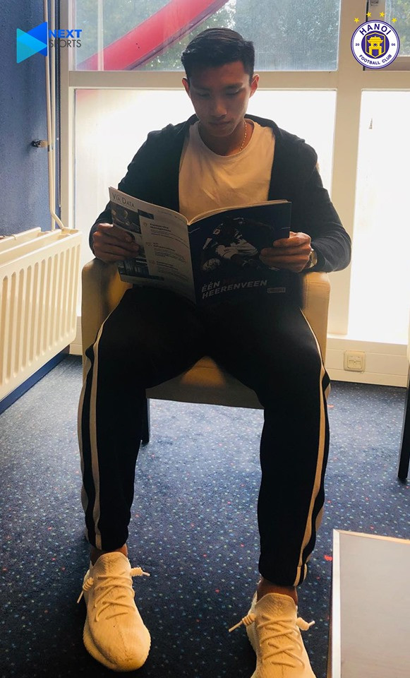 Văn Hậu được trang bị 'tận răng' ở SC Heerenveen ảnh 3