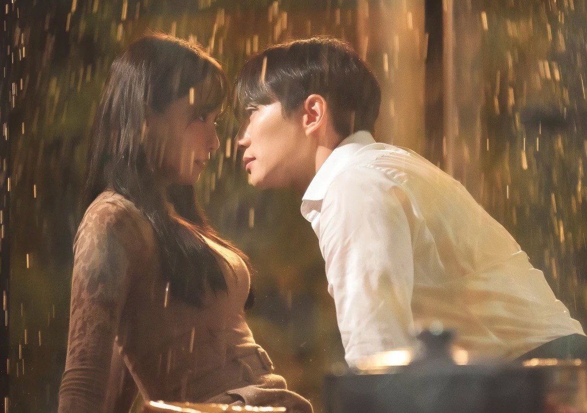 Giới chuyên môn cho rằng điểm sáng duy nhất của King The Land là phản ứng hóa học của cặp diễn viên chính.