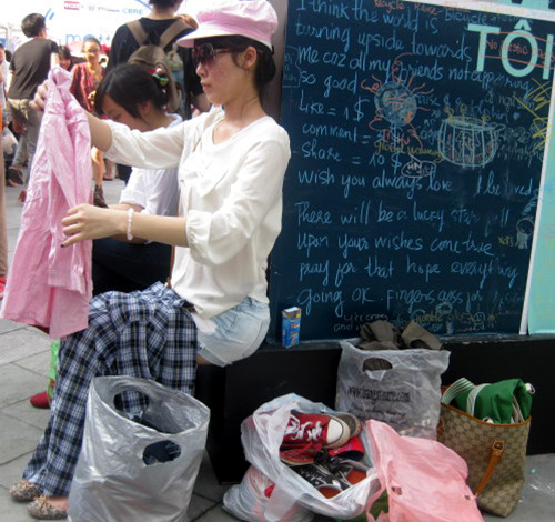 Nhìn ngắm lại đồ sau khi trao đổi