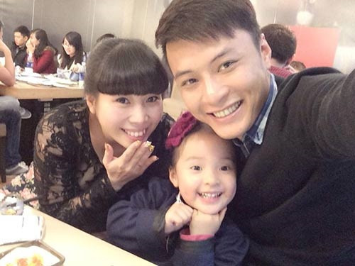 Vợ trẻ kém Việt Hoàn 18 tuổi: Lấy chồng nổi tiếng coi chừng tai bay vạ gió ảnh 4