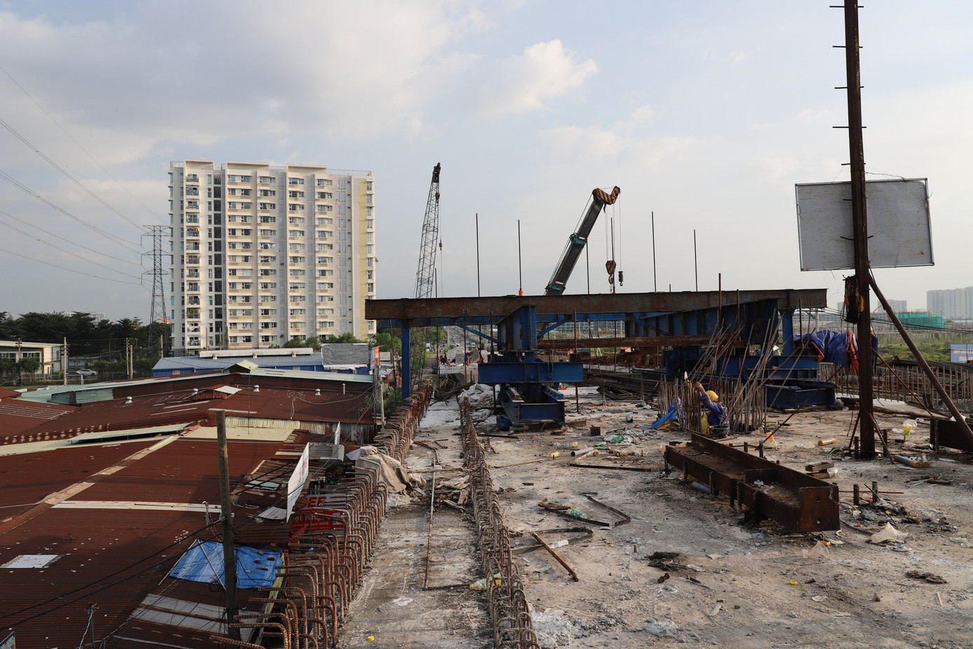 Hiện nay chủ đầu tư, đơn vị thi công, tư vấn giám sát đang tiếp tục đẩy nhanh tiến độ, phấn đấu giải ngân trên 95% tổng vốn được giao của dự án trước ngày 31/12/2023.