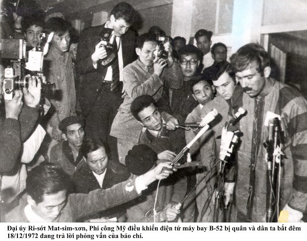 Kỳ 2: Tài trí quân báo trinh sát Phòng không - Không quân ảnh 2