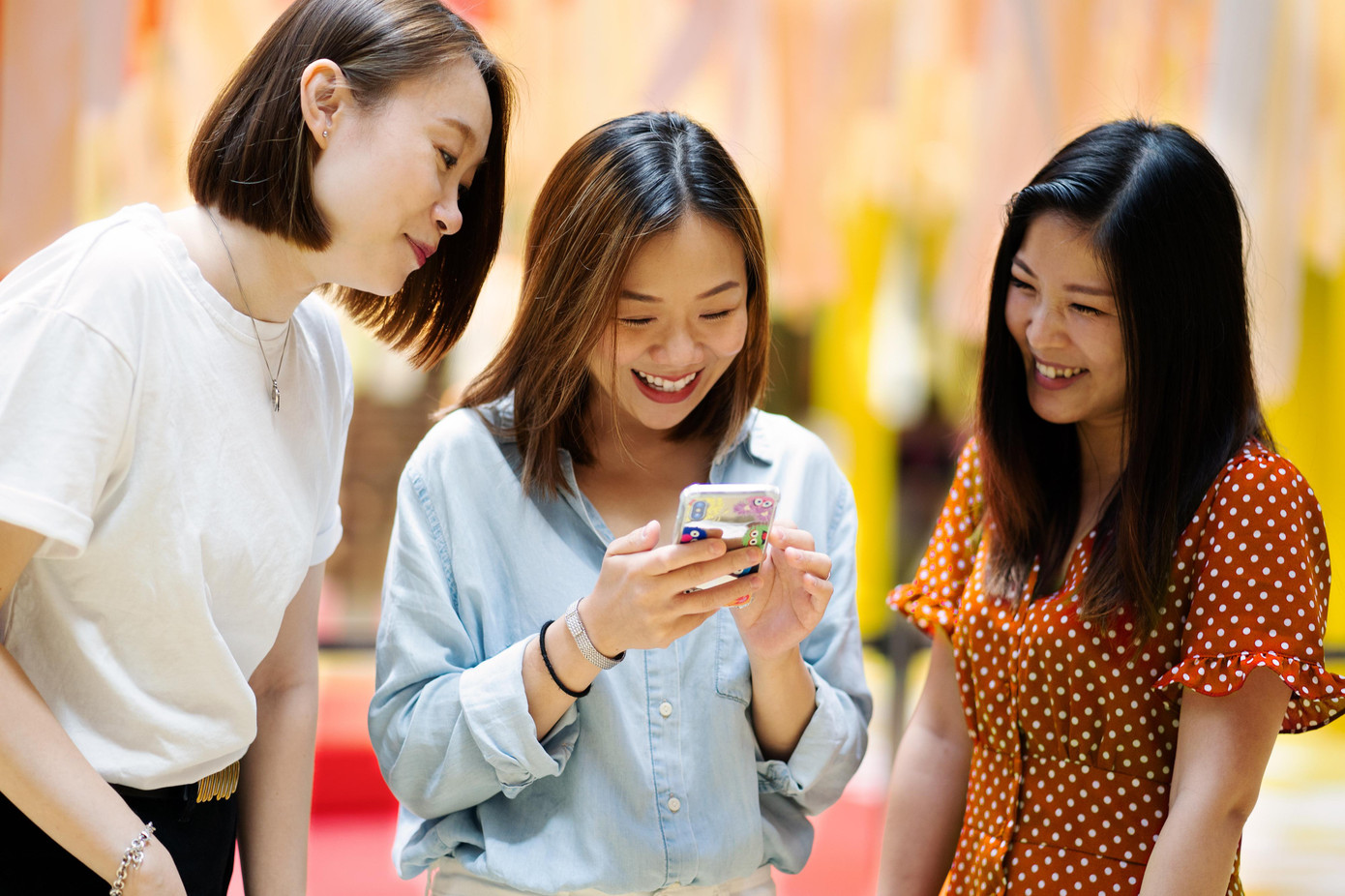 FWD kết nối gen Z qua những cú “chạm”