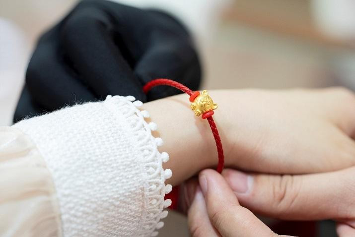 Charm Hổ vàng với thiết kế tinh xảo, độc đáo thu hút giới trẻ dịp Thần Tài.