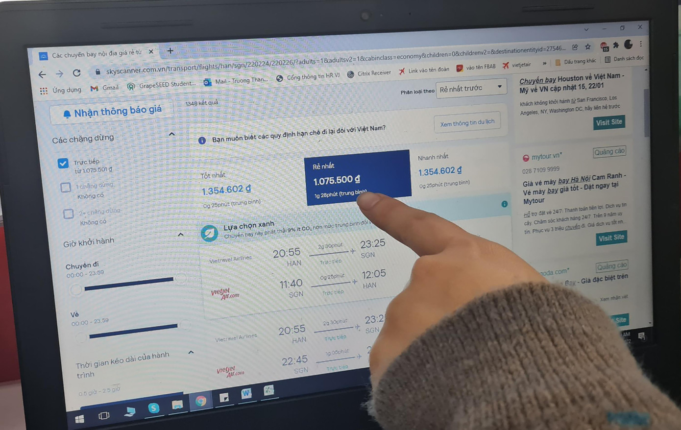 Giá vé máy bay nội địa được xây dựng không quá khung giá do Bộ Giao thông vận tải quy định (ảnh: Đức Minh)