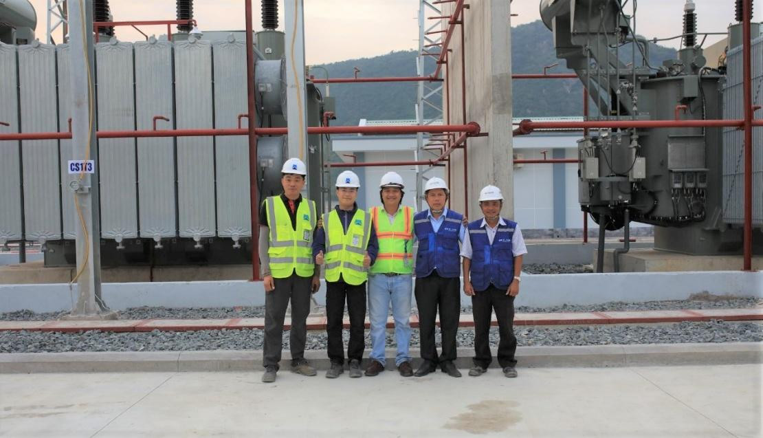 Những người thu nắng xuân xuyên Tết