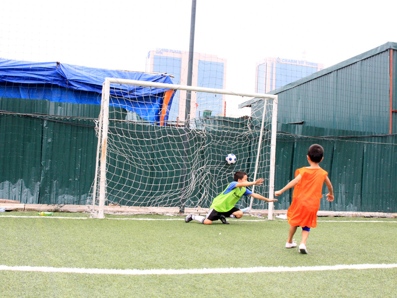 ...sút phạt. ...sút phạt