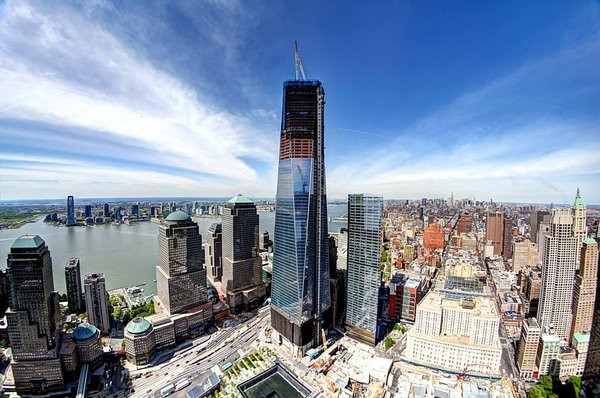 Tòa tháp One World Trade Center (1 WTC) đưa New York vươn lên tầm cao mới