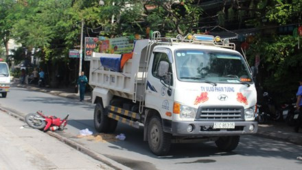 BẢN TIN ATGT: 56 xe đâm nhau liên hoàn trên cao tốc, 17 người chết ảnh 5