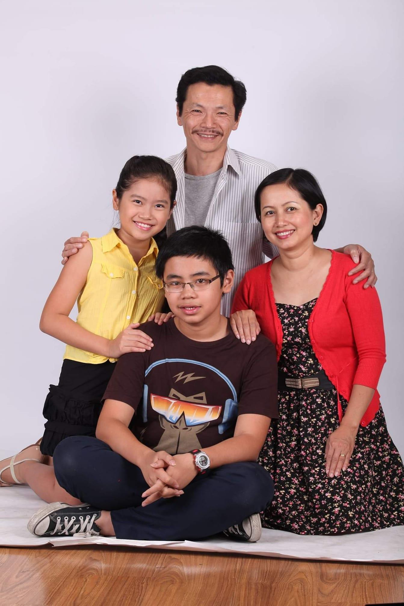 Gia đình NSND Trung Anh.