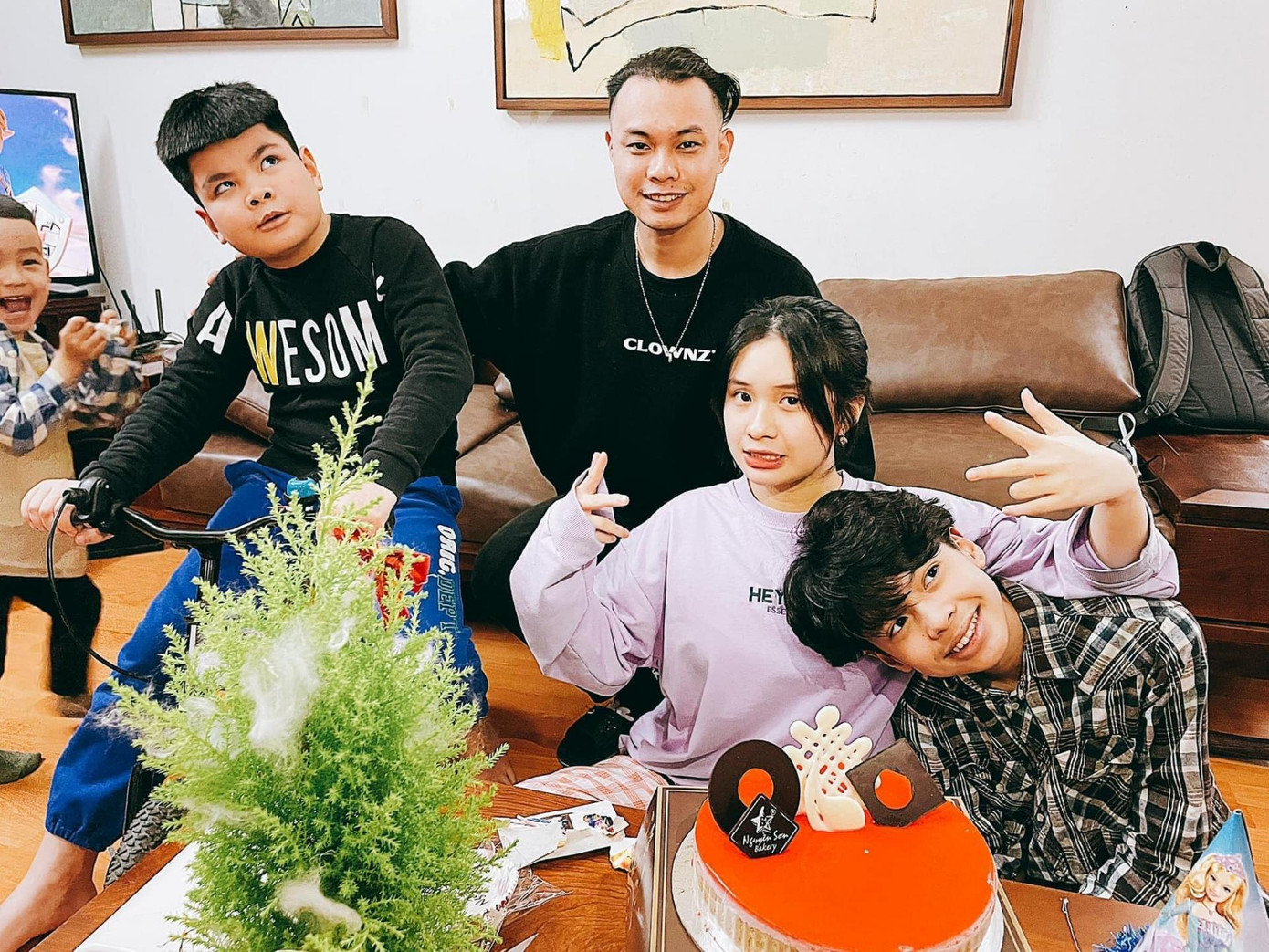 Bốn người con của Trần Lực.