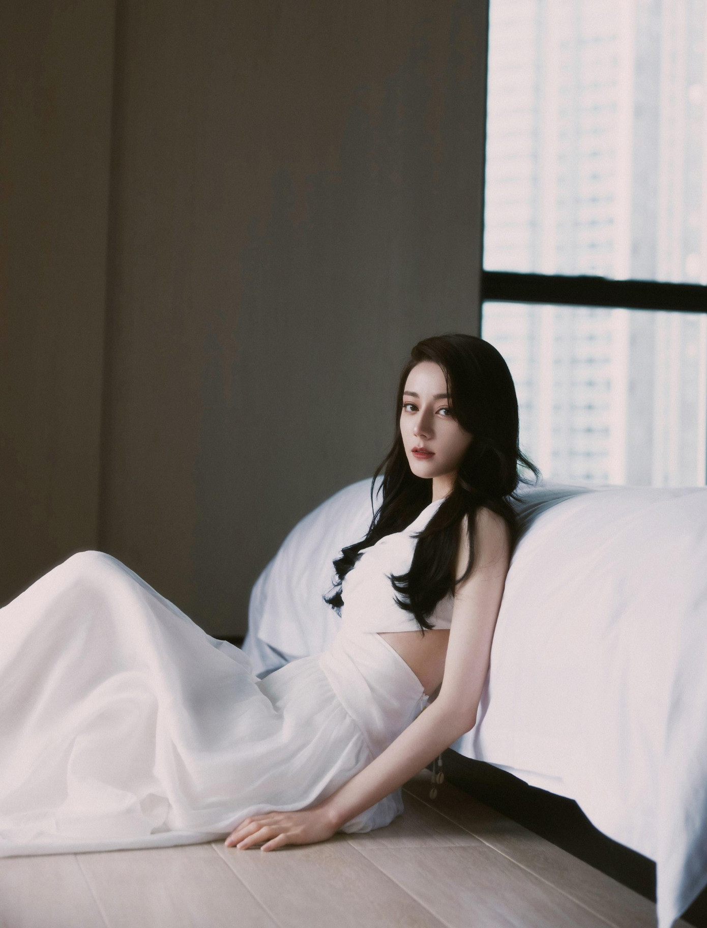 Đáng tiếc, Nhiệt Ba không tiếp nối được thành công của &quot;Em là niềm kiêu hãnh của anh&quot; vào năm ngoái. Điểm đánh giá của &quot;Ngự giao ký&quot; trên trang Douban chỉ đạt mức trung bình 5,8.