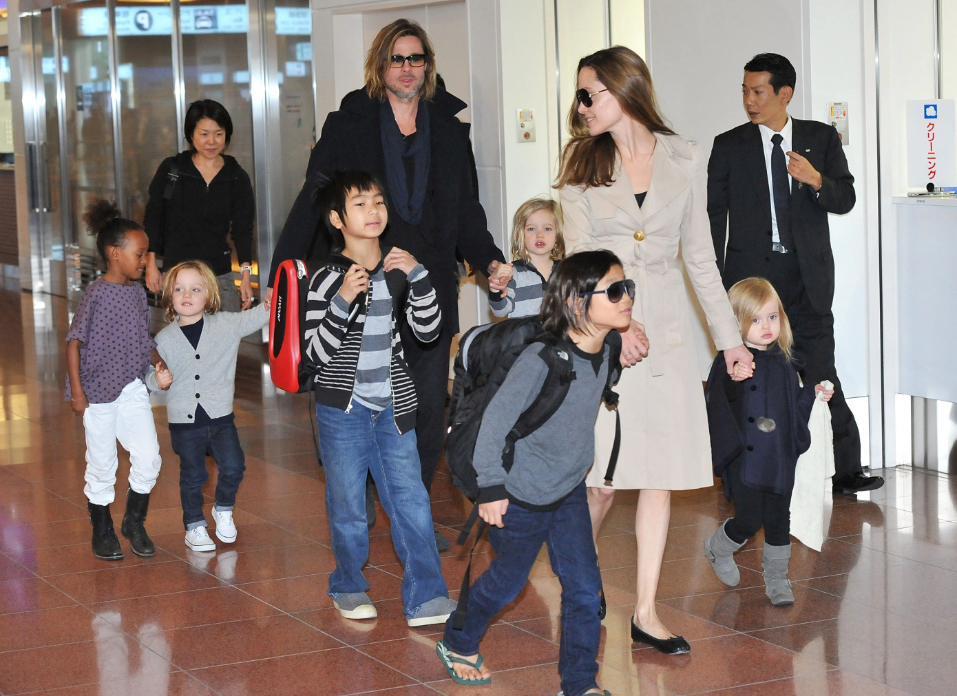 Gia đình Jolie-Pitt thuở còn hạnh phúc.