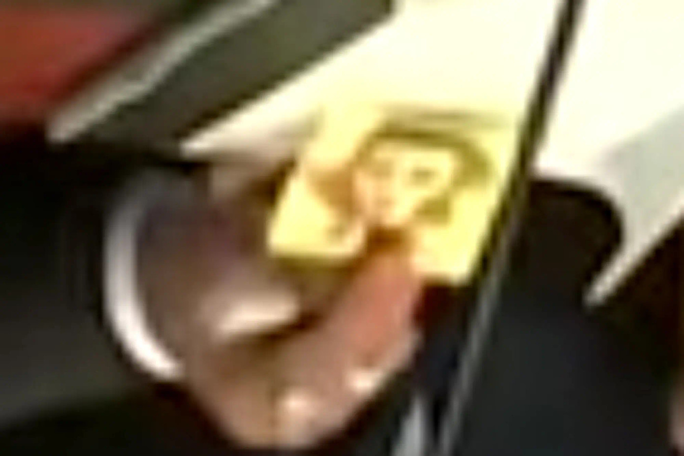 Không rõ người phụ nữ được Johnny Depp vẽ là ai.