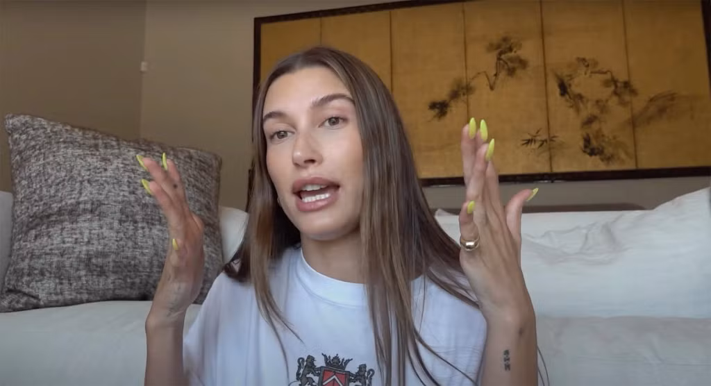 Hailey Bieber đăng video cập nhật tình trạng sức khỏe với người hâm mộ.