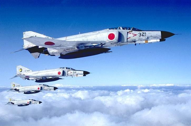 Trước đây, Nhật thường huy động biên đội 4 chiếc F-4EJ làm nhiệm vụ đánh chặn