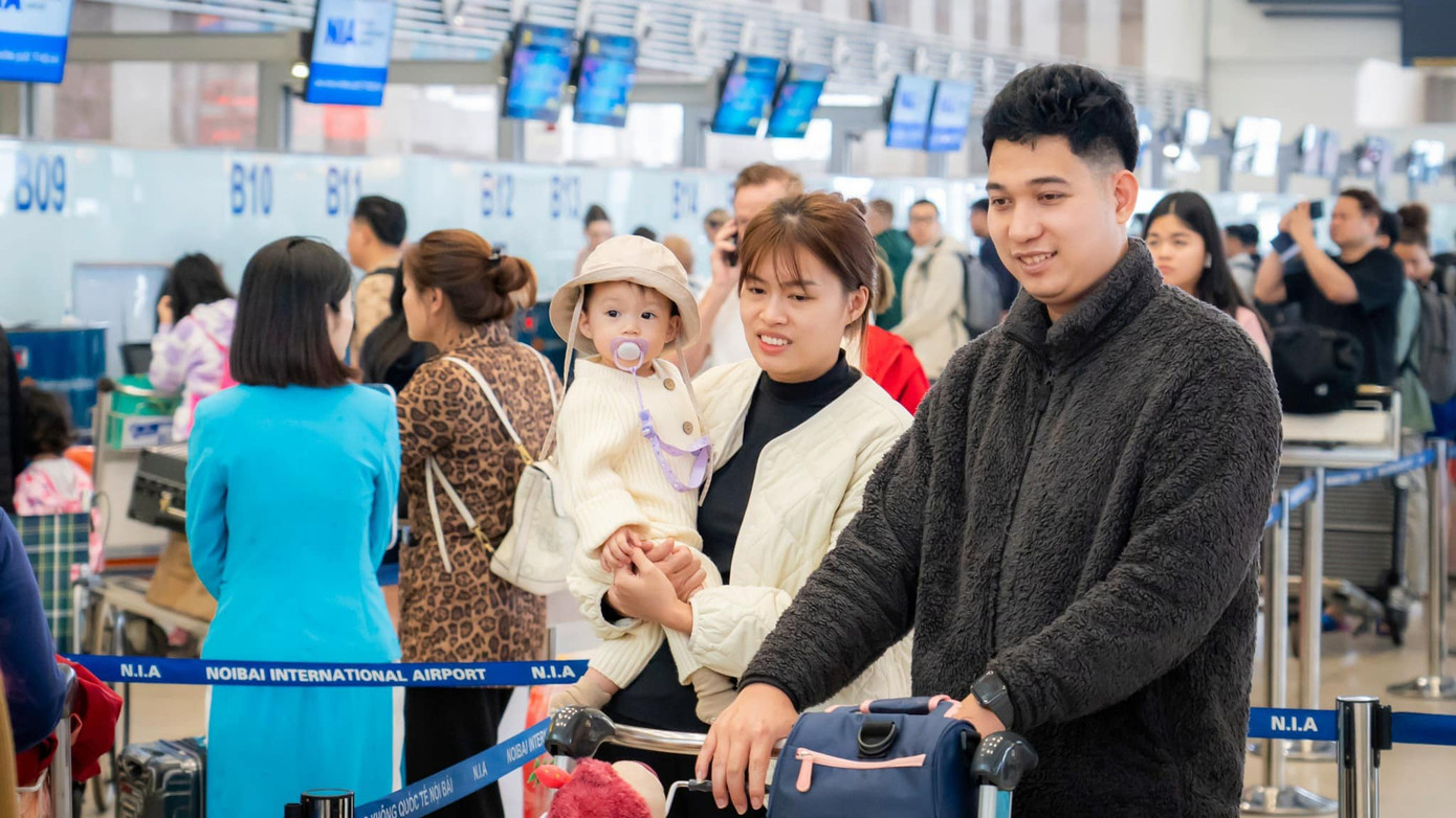 Theo thống kê, Cảng hàng không quốc tế Nội Bài cho biết có khoảng 550 lượt chuyến bay với gần 90.000 lượt hành khách cả quốc tế và quốc nội vào ngày 14/2 (Mồng 5 Tết Âm lịch). Ảnh: NIA.