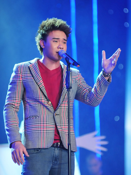 Thí sinh Đông Hùng