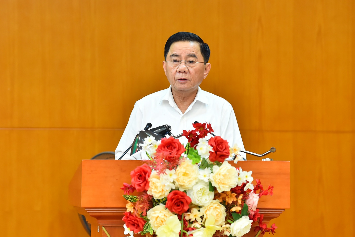 Chủ nhiệm UBKT T.Ư Trần Cẩm Tú phát biểu tại hội nghị. Ảnh: PV.