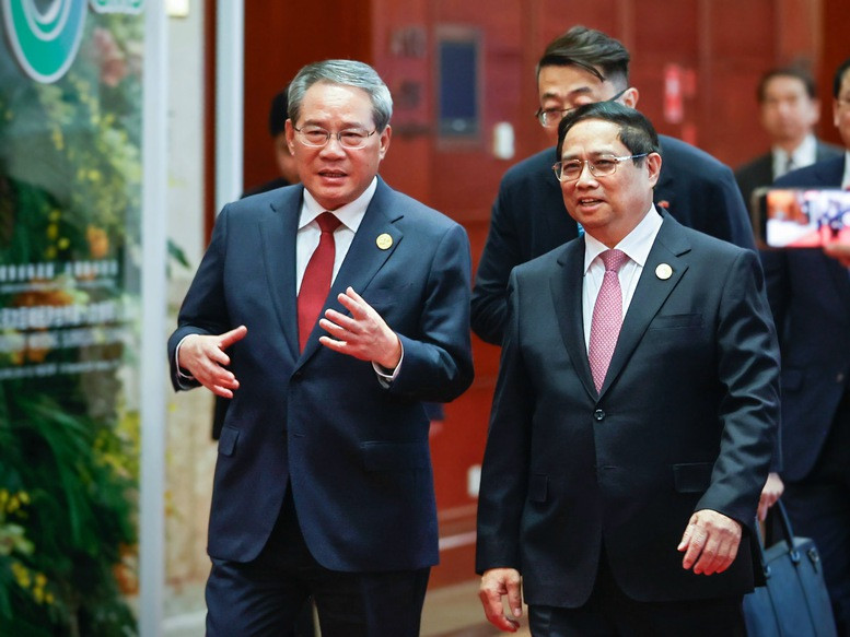 Thủ tướng Chính phủ Phạm Minh Chính và Thủ tướng Quốc vụ viện Trung Quốc Lý Cường. Ảnh: Nhật Bắc.
