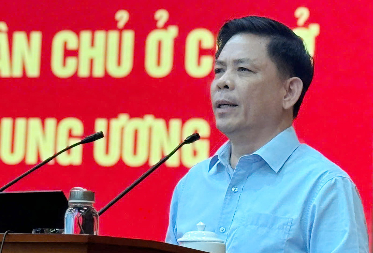 Bí thư Đảng uỷ Khối các cơ quan T.Ư Nguyễn Văn Thể phát biểu tại hội nghị. Ảnh: PV.