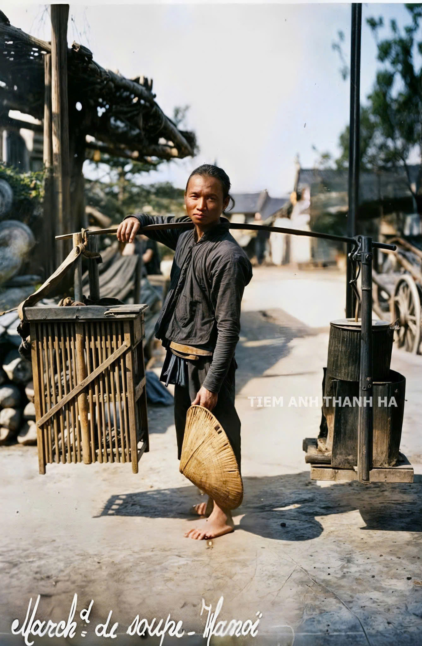 Bức ảnh nguyên mẫu để thiết kế bức tượng dự kiến đặt tại khu vực tuyến phố ẩm thực Tống Duy Tân. Ảnh: Quận HK.