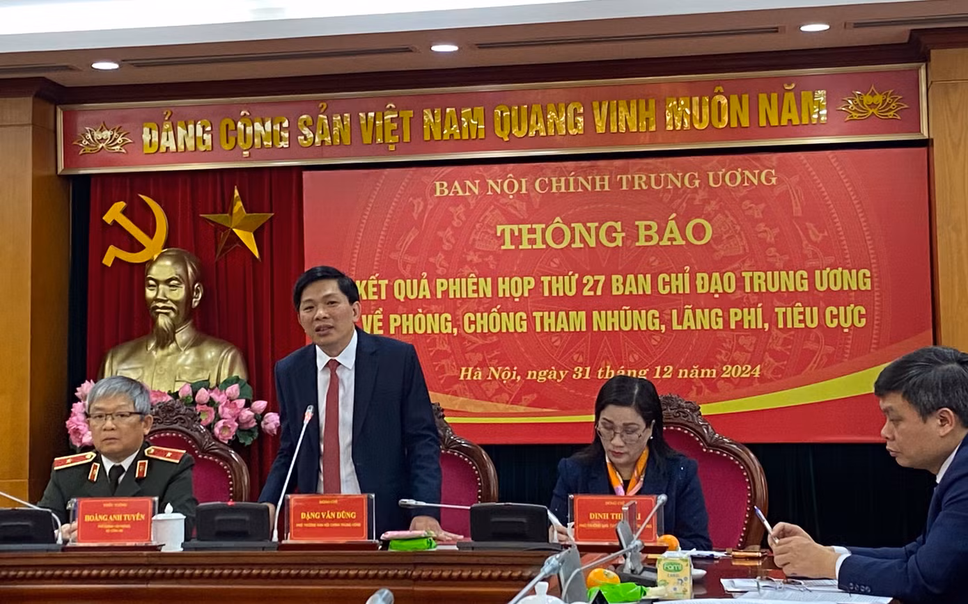 Phó Trưởng Ban Nội chính Trung ương Đặng Văn Dũng thông tin tại họp báo. Ảnh: TP. Phó Trưởng Ban Nội chính Trung ương Đặng Văn Dũng thông tin tại họp báo. Ảnh: TP.