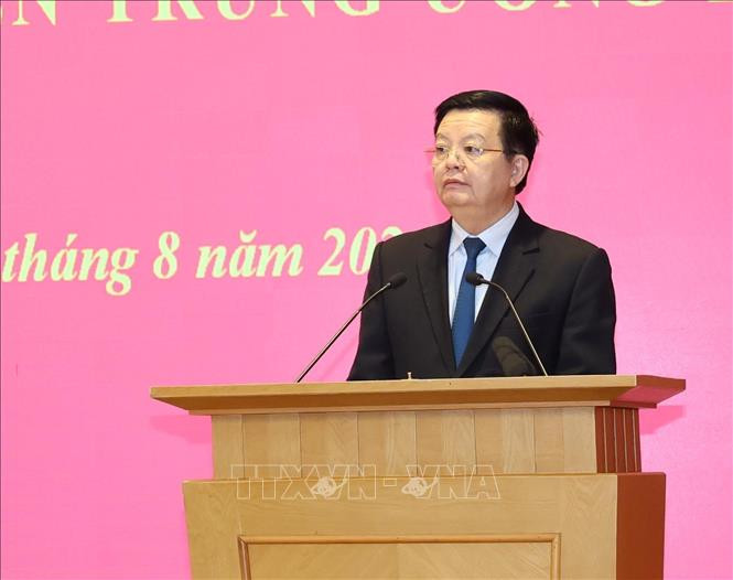 Tân Trưởng Ban Dân vận T.Ư Mai Văn Chính phát biểu nhận nhiệm vụ. Ảnh: TTXVN. Tân Trưởng Ban Dân vận T.Ư Mai Văn Chính phát biểu nhận nhiệm vụ. Ảnh: TTXVN.