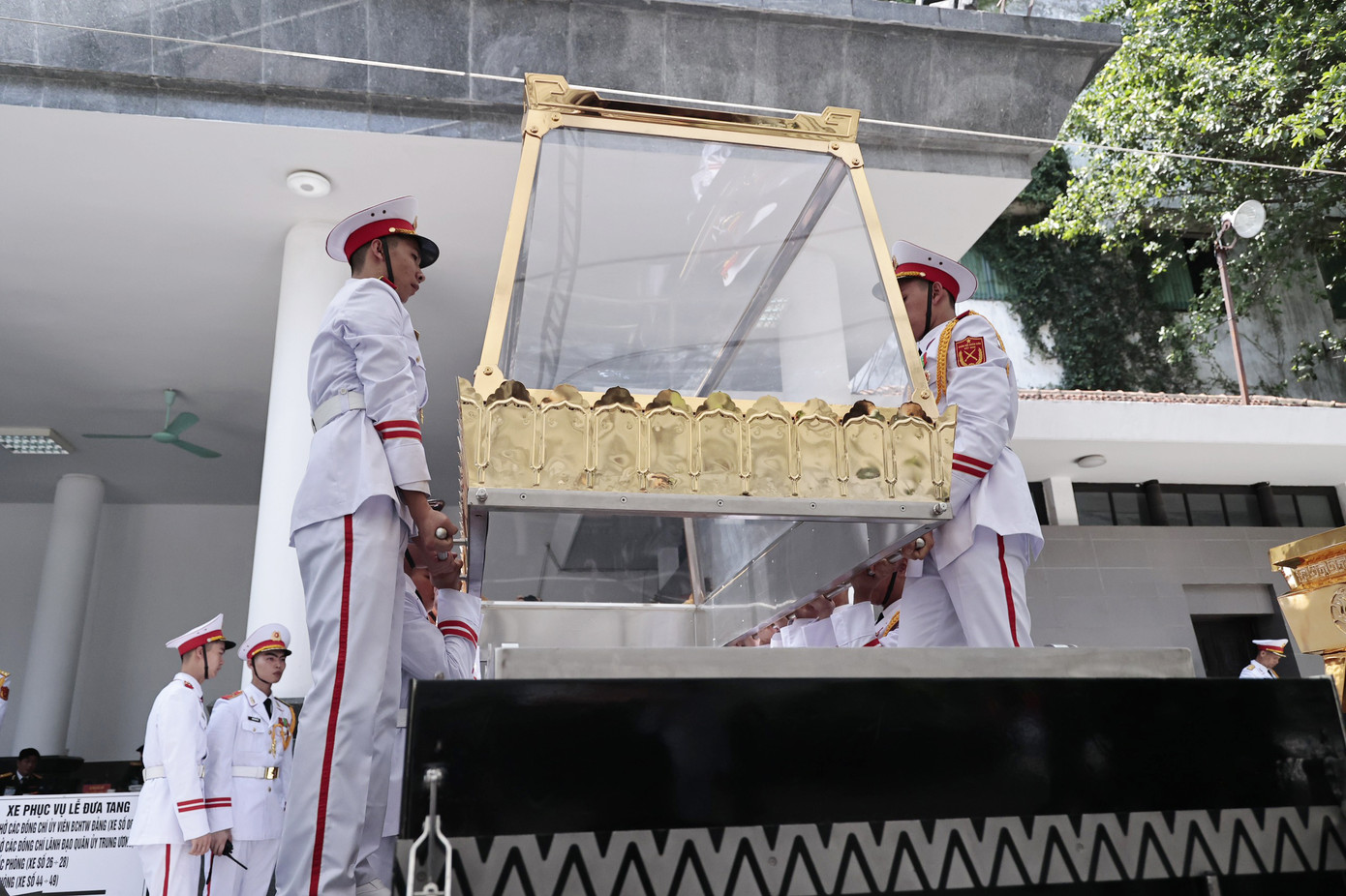 Công tác chuẩn bị cho Lễ truy điệu và Lễ an táng Tổng Bí thư Nguyễn Phú Trọng. Ảnh: Như Ý. Công tác chuẩn bị cho Lễ truy điệu và Lễ an táng Tổng Bí thư Nguyễn Phú Trọng. Ảnh: Như Ý.