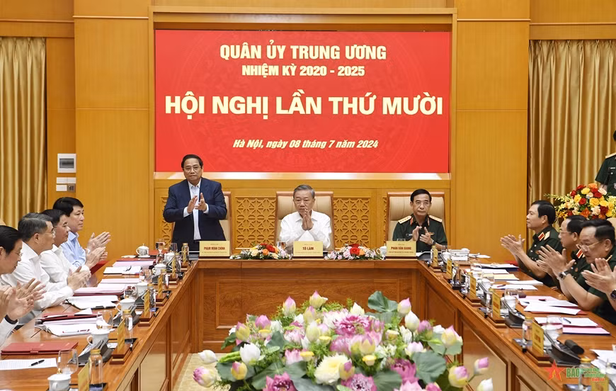 Chủ tịch nước Tô Lâm - Uỷ viên Thường vụ Quân uỷ Trung ương và Thủ tướng Chính phủ Phạm Minh Chính - Uỷ viên Thường vụ Quân uỷ Trung ương, dự hội nghị. Ảnh: QĐND. Chủ tịch nước Tô Lâm - Uỷ viên Thường vụ Quân uỷ Trung ương và Thủ tướng Chính phủ Phạm Minh Chính - Uỷ viên Thường vụ Quân uỷ Trung ương, dự hội nghị. Ảnh: QĐND.
