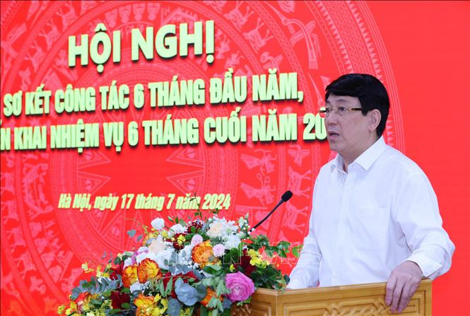 Thường trực Ban Bí thư Lương Cường phát biểu tại hội nghị. Ảnh: TTXVN. Thường trực Ban Bí thư Lương Cường phát biểu tại hội nghị. Ảnh: TTXVN.