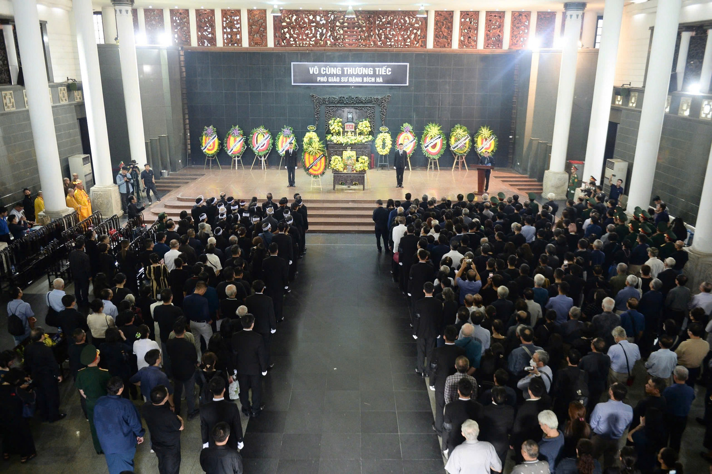 Lễ truy điệu PGS Đặng Bích Hà chiều 28/9. Ảnh: PV.
