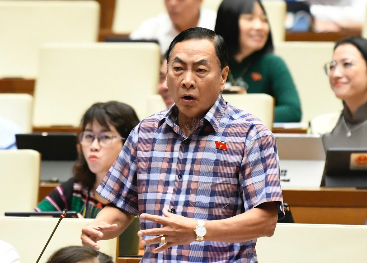 Đại biểu Phạm Văn Hoà. Ảnh: Như Ý.