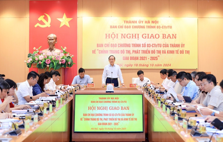 Phó Bí thư Thành ủy – Chủ tịch HĐND thành phố Nguyễn Ngọc Tuấn – Trưởng Ban Chỉ đạo Chương trình số 03 của Thành ủy Hà Nội kết luận hội nghị giao ban Ban Chỉ đạo Chương trình số 03. Ảnh: P.V