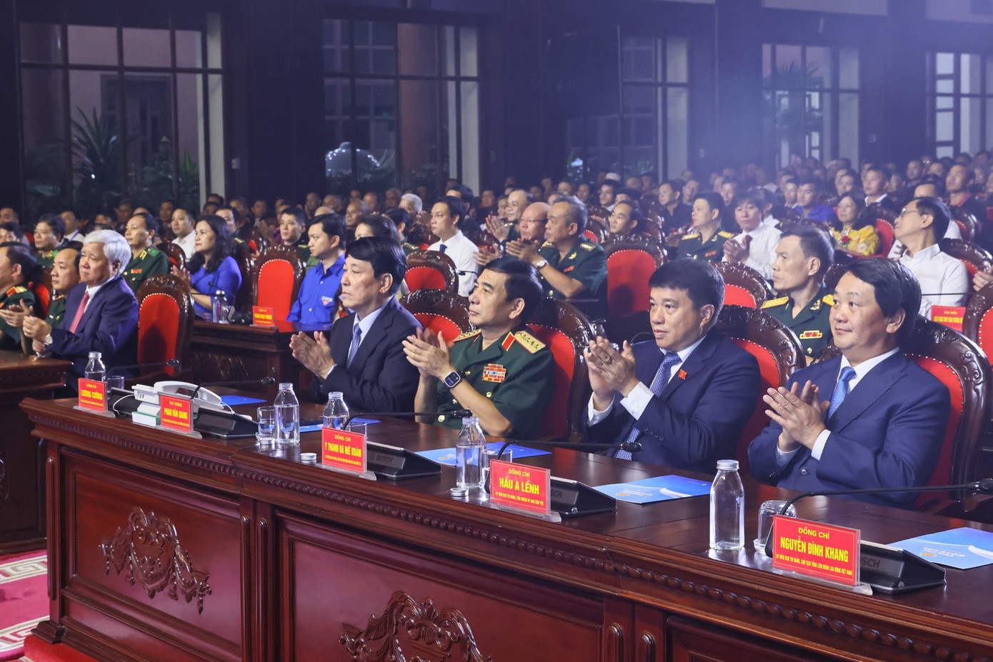 Các đại biểu dự chương trình. Ảnh: Minh Nam. Các đại biểu dự chương trình. Ảnh: Minh Nam.