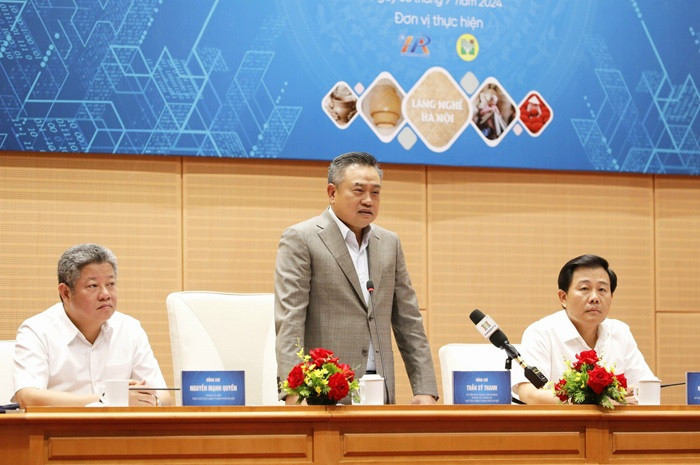 Chủ tịch UBND thành phố Hà Nội Trần Sỹ Thanh phát biểu tại hội nghị. Ảnh: PV. Chủ tịch UBND thành phố Hà Nội Trần Sỹ Thanh phát biểu tại hội nghị. Ảnh: PV.