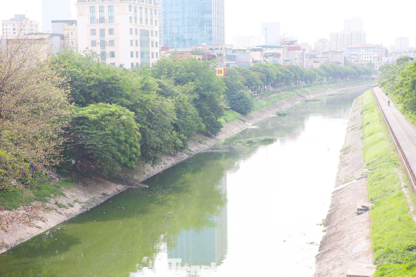 Sông Tô Lịch những ngày nước dâng cao do mưa lớn sau bão số 3. Ảnh: Trọng Tài. Sông Tô Lịch những ngày nước dâng cao do mưa lớn sau bão số 3. Ảnh: Trọng Tài.