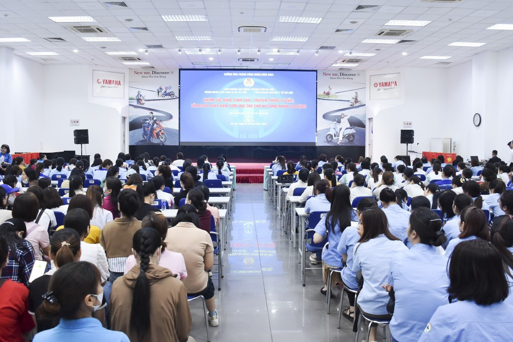 Tại chương trình, 600 công nhân, lao động của 30 doanh nghiệp trong Khu Công nghiệp Nội Bài, huyện Sóc Sơn được tư vấn, truyền thông kiến thức chăm sóc sức khỏe sinh sản, phát thuốc miễn phí.